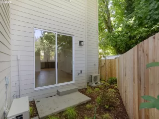 Photo #5: 24461015 Listing