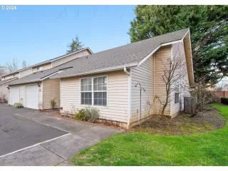 Photo #2: 24461423 Listing