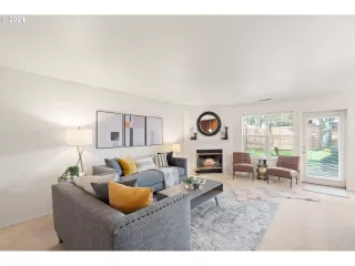 Photo #6: 24461423 Listing