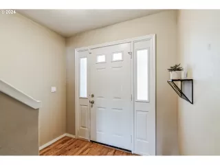 Photo #4: 24462166 Listing