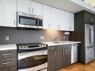 Photo #1: 24464473 Listing