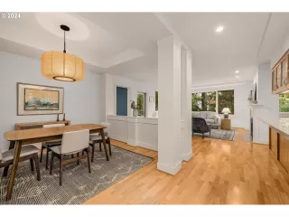 More Details about MLS # 24465108 : 778 NW WESTOVER SQ 2