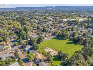 Photo #6: 24465819 Listing 