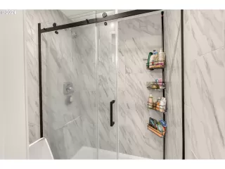 Photo #5: 24466136 Listing 