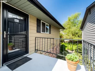 Photo #4: 24466628 Listing 