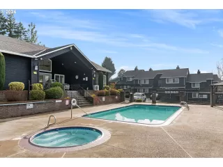 Photo #6: 24466680 Listing 