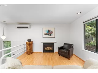 Photo #1: 24467681 Listing