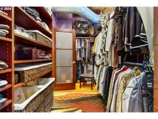 Photo #2: 24467802 Listing