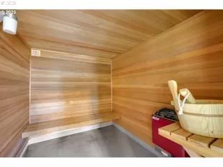 Photo #6: 24470391 Listing