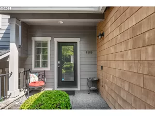 Photo #3: 24470466 Listing