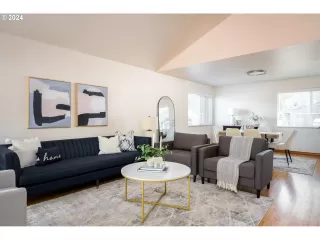 Photo #2: 24471619 Listing