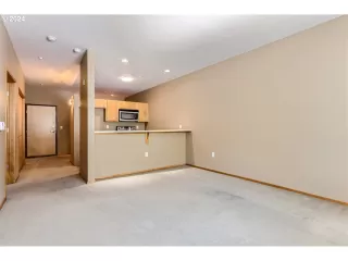 Photo #2: 24471650 Listing