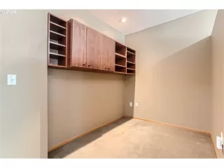 Photo #5: 24471650 Listing