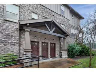 Photo #2: 24472192 Listing