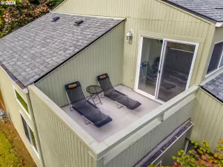 Photo #5: 24472376 Listing 