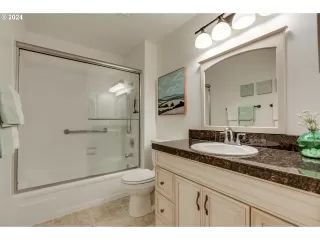 Photo #6: 24472376 Listing 