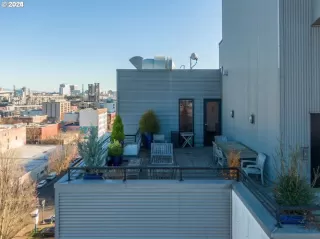 Photo #1: 24472670 Listing 