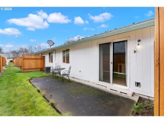 Photo #2: 24473351 Listing