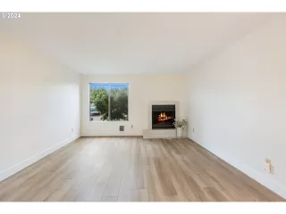 Photo #1: 24473501 Listing 