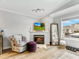 Photo #4: 24473585 Listing 