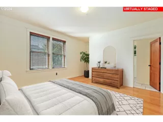 Photo #4: 24473809 Listing 