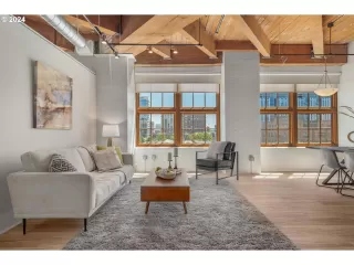 Photo #6: 24475877 Listing 