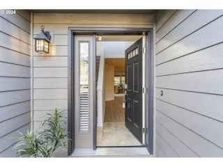 Photo #2: 24477807 Listing