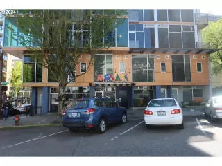 Photo #4: 24478023 Listing