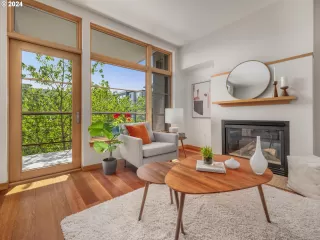 Photo #2: 24478134 Listing