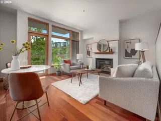 Photo #3: 24478134 Listing