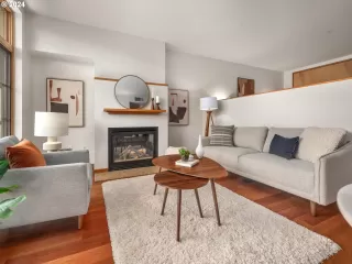 Photo #5: 24478134 Listing