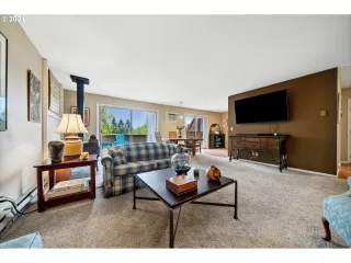 Photo #2: 24478221 Listing 