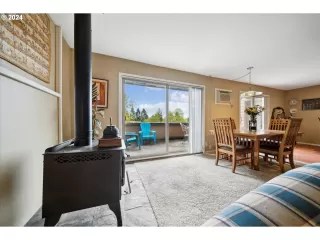 Photo #5: 24478221 Listing 