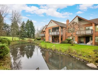 Photo #3: 24478510 Listing