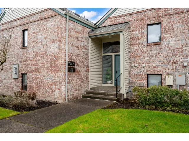 MLS: 24479052 Condo For Sale