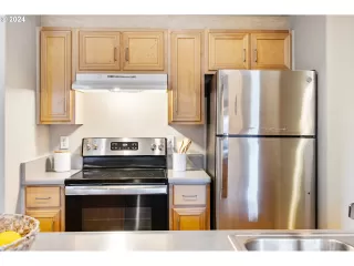 Photo #2: 24479581 Listing