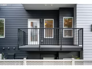 Photo #6: 24479581 Listing