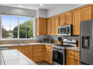 Photo #3: 24480857 Listing 