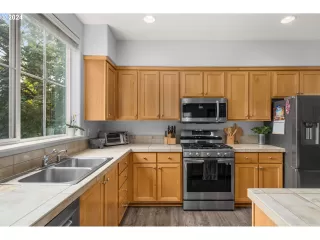 Photo #4: 24480857 Listing 