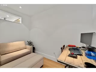 Photo #1: 24481133 Listing 