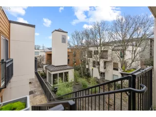 Photo #6: 24482225 Listing