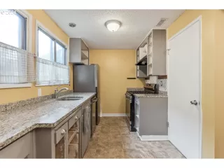 Photo #2: 24482471 Listing