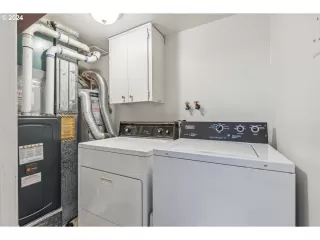 Photo #3: 24482471 Listing