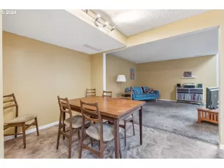 Photo #4: 24482471 Listing