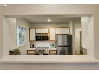 Photo #2: 24483012 Listing