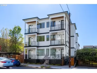 Photo #2: 24483943 Listing