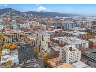 Photo #1: 24484609 Listing