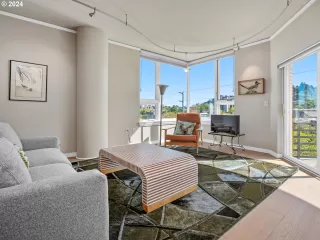 Photo #2: 24485115 Listing 