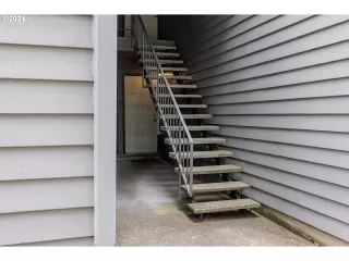 Photo #1: 24485515 Listing