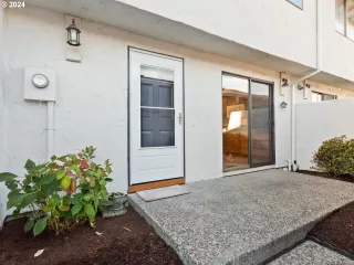 Photo #1: 24486254 Listing 